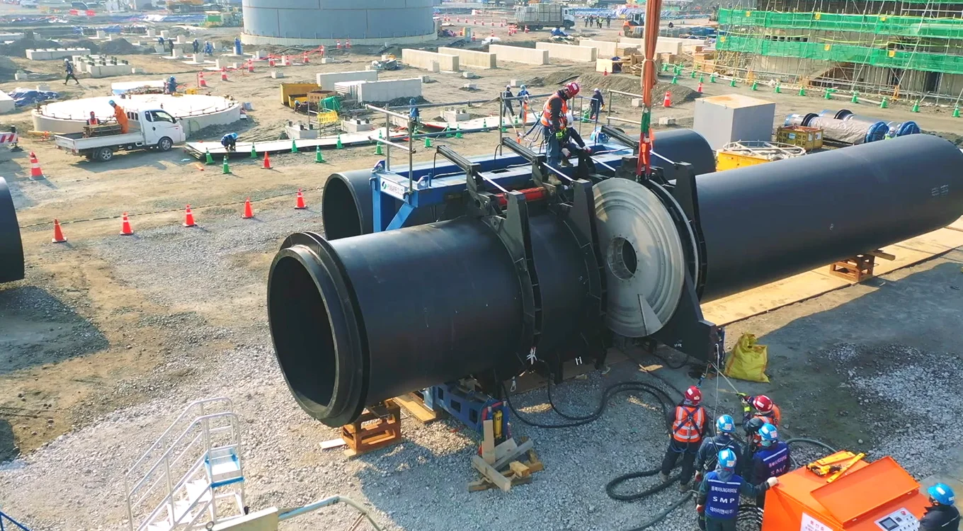 XLS10B로 제작된 초대형 파이프