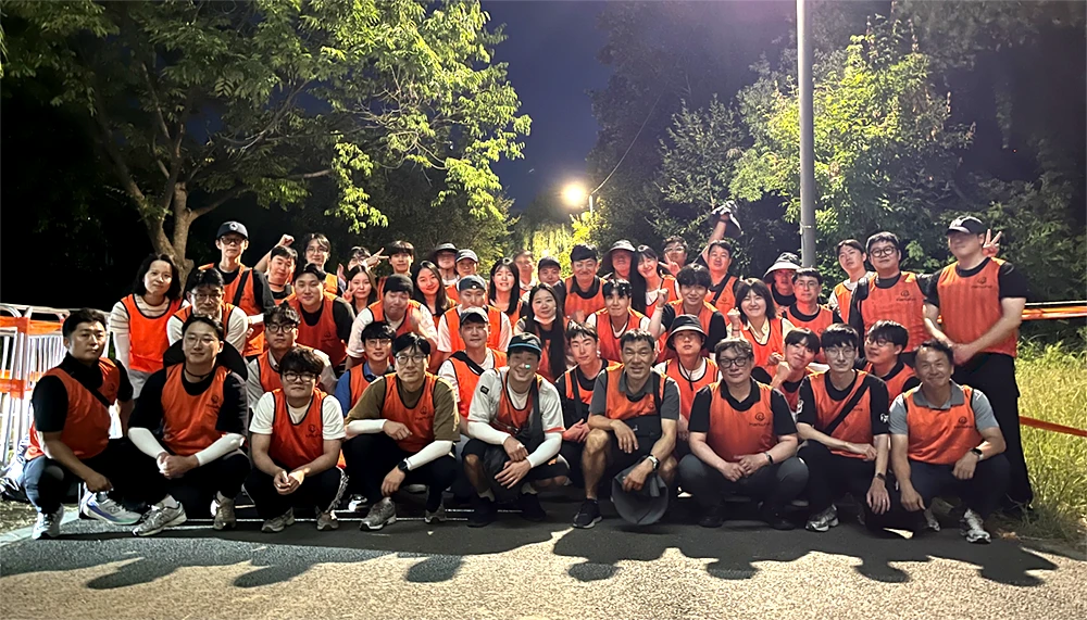 ‘서울세계불꽃축제’에 자원봉사자로 참여한 한화토탈에너지스 직원들